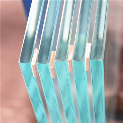 कस्टम स्क्वैश कोर्ट ग्लास पैनल